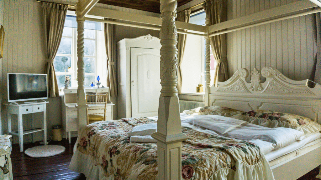 Lille Restrup Hovedgaard B&B